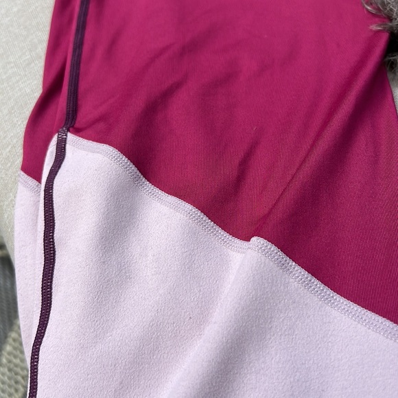 Fabletics Powerhold Leggings 7/8 length Tri color/ Size 3X - Picture 8 of 8